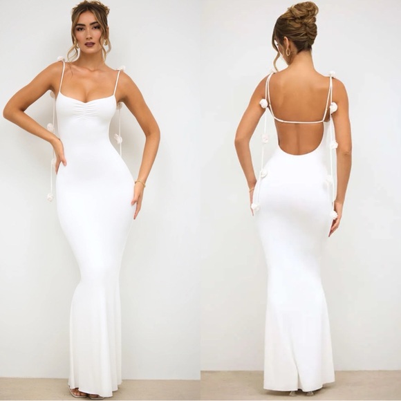 OH POLLY Aldona Jersey Trailing Floral 3D Slinky White Backless Maxi Dress - Picture 2 of 10